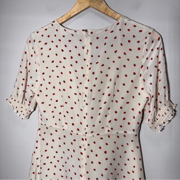 Madewell Silk Clover Button-Front Dress in Fresh Strawberries Size 8 - Picture 7 of 12